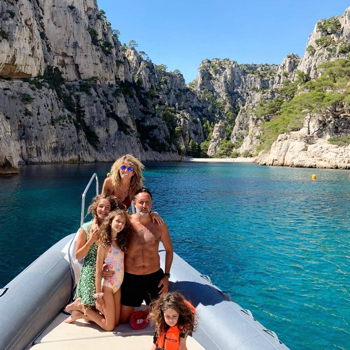 Visiter le Parc National des Calanques de Marseille en bateau avec un skipper professionnel
