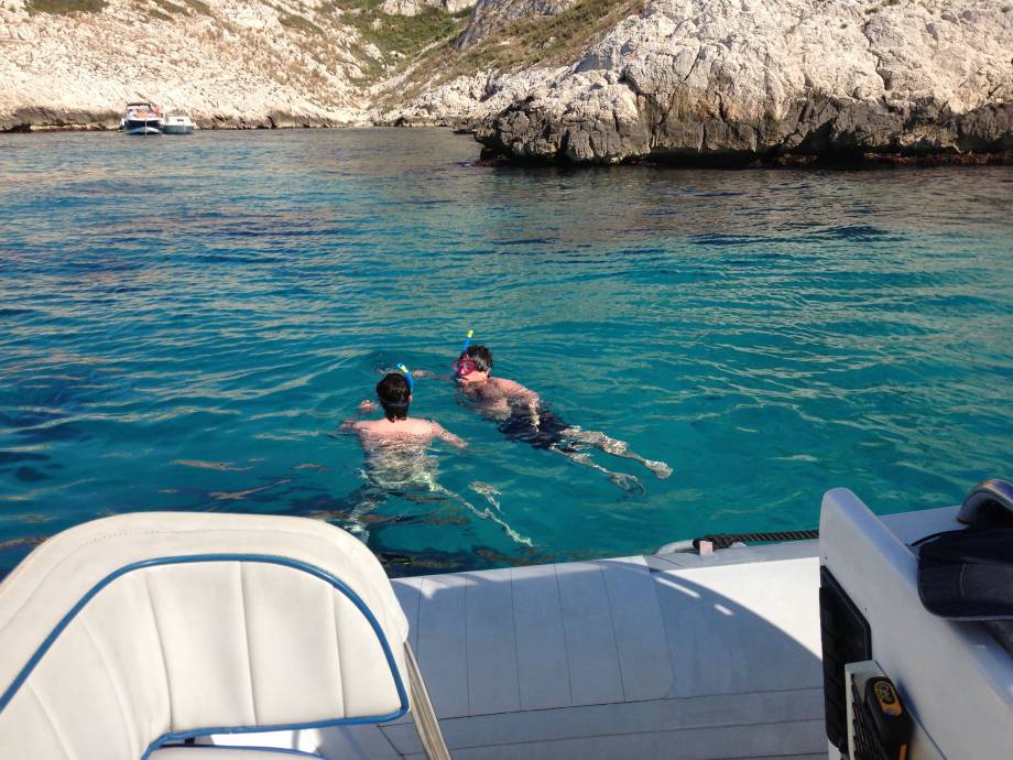 private boat with skipper cassis