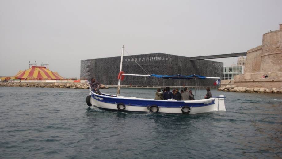 apéritif en barque marseillaise